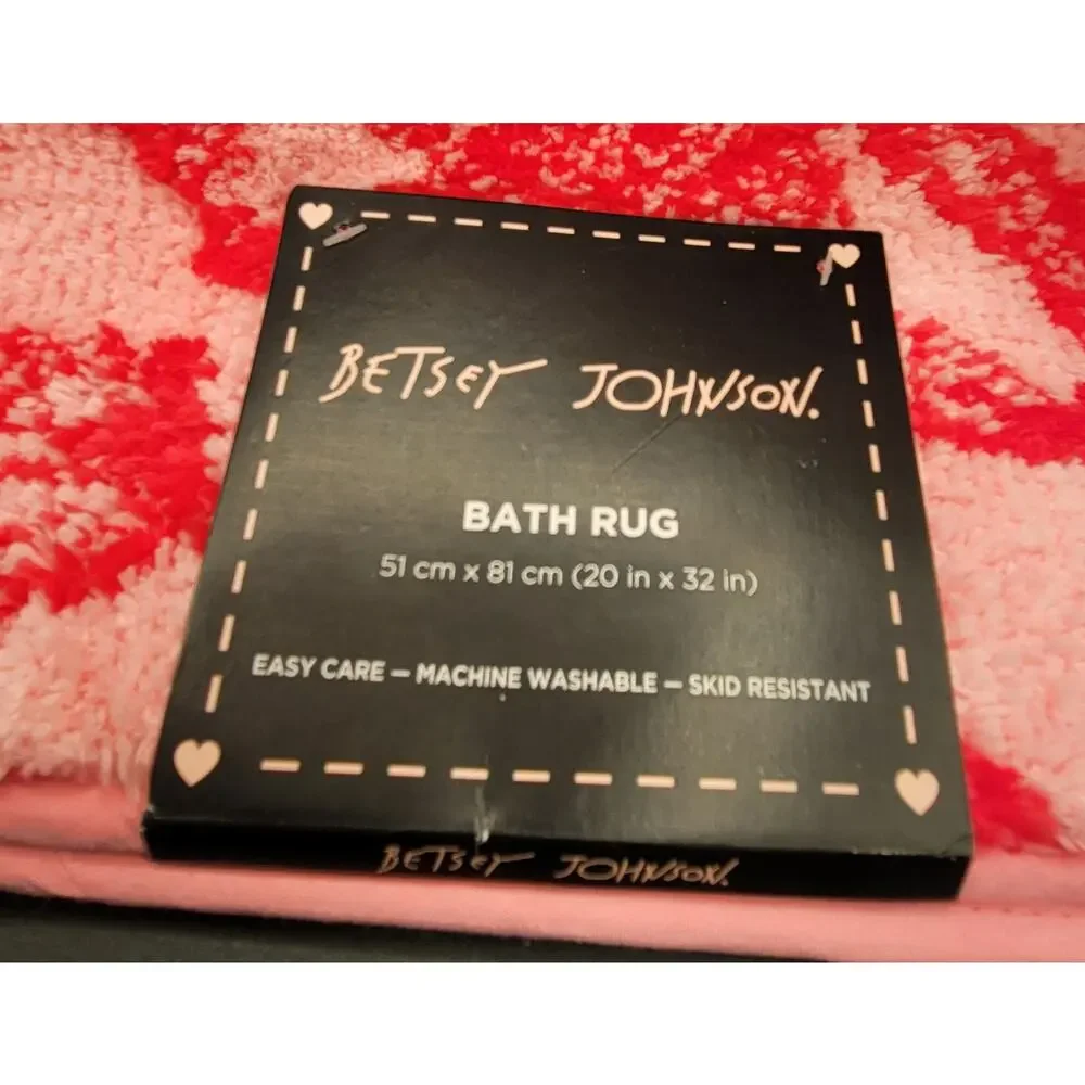 New with Tags Betsey Johnson Bath Rug - Pink on Pink